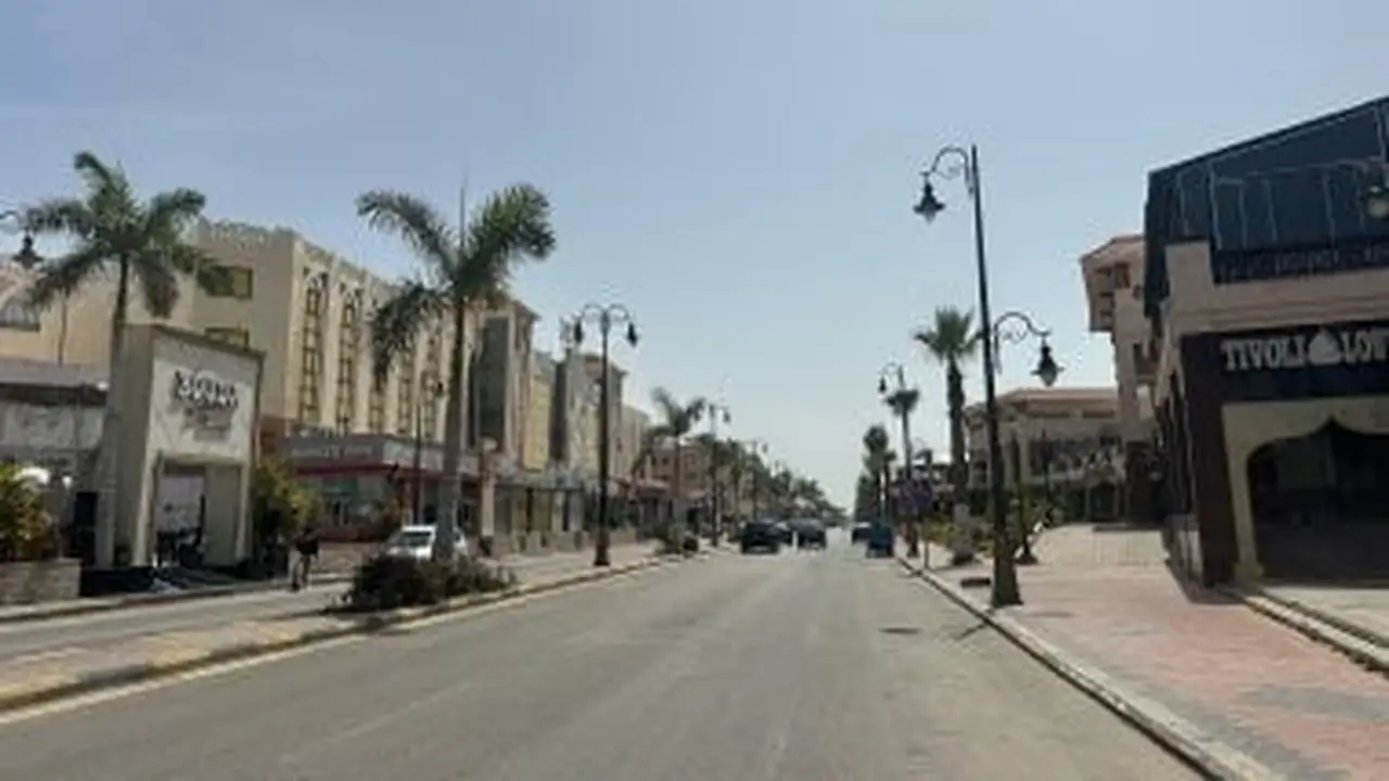 درجات الحرارة تسجل ارتفاعاً شديداً في محافظة بورسعيد وسط رصد ميداني مصور